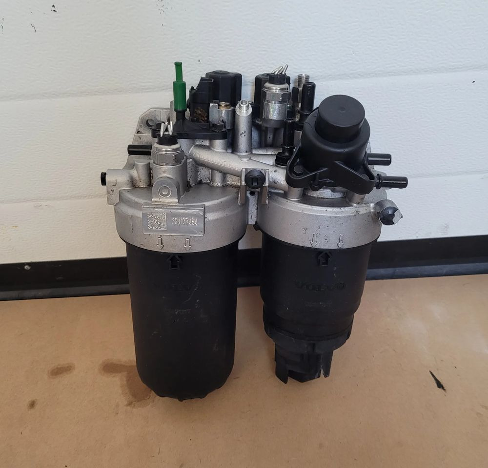 PODSTAWA FILTRA PALIWA VOLVO FH4 ORYGINAŁ 24137484 CHWALIM116 - Filtro de combustible para Camión: foto 4 PODSTAWA FILTRA PALIWA VOLVO FH4 ORYGINAŁ 24137484 CHWALIM116 - Filtro de combustible para Camión: foto 4