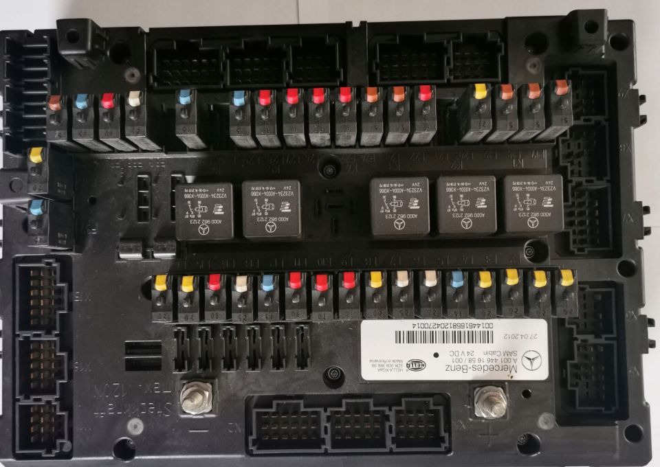 SAM CABIN MERCEDES ACTROS MP4 A001 446 16 58/001 - Fusible para Camión: foto 1 SAM CABIN MERCEDES ACTROS MP4 A001 446 16 58/001 - Fusible para Camión: foto 1