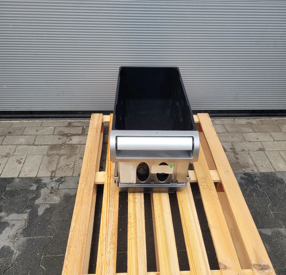 SCHOWEK BOX DAF XF 106 LIFT ORYGINAŁ CHWALIM116 - Cabina e interior para Camión: foto 1 SCHOWEK BOX DAF XF 106 LIFT ORYGINAŁ CHWALIM116 - Cabina e interior para Camión: foto 1