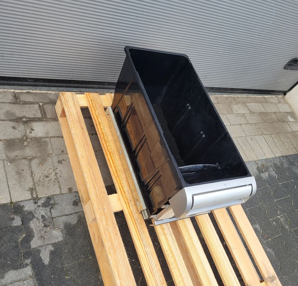 SCHOWEK BOX DAF XF 106 LIFT ORYGINAŁ CHWALIM116 - Cabina e interior para Camión: foto 3 SCHOWEK BOX DAF XF 106 LIFT ORYGINAŁ CHWALIM116 - Cabina e interior para Camión: foto 3