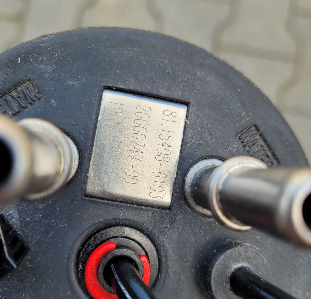 SMOK AD BLUE MAN TGX TGS 81.15408-6103 - Procesamiento de combustible: foto 2 SMOK AD BLUE MAN TGX TGS 81.15408-6103 - Procesamiento de combustible: foto 2