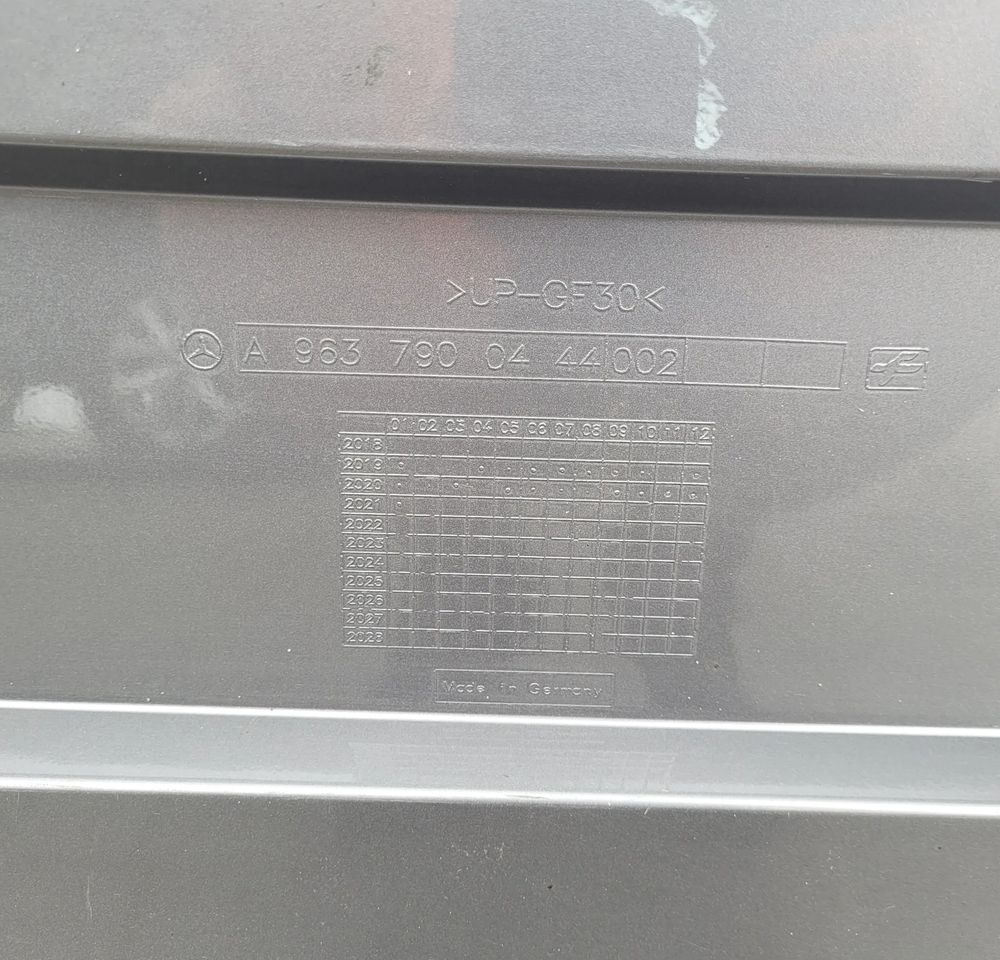 Aerodinámica/ Spoiler para Camión SPOJLER DACHOWY MERCEDES ACTROS MP4 A9637900444 CHWALIM116 ORYGINAŁ: foto 6 Aerodinámica/ Spoiler para Camión SPOJLER DACHOWY MERCEDES ACTROS MP4 A9637900444 CHWALIM116 ORYGINAŁ: foto 6