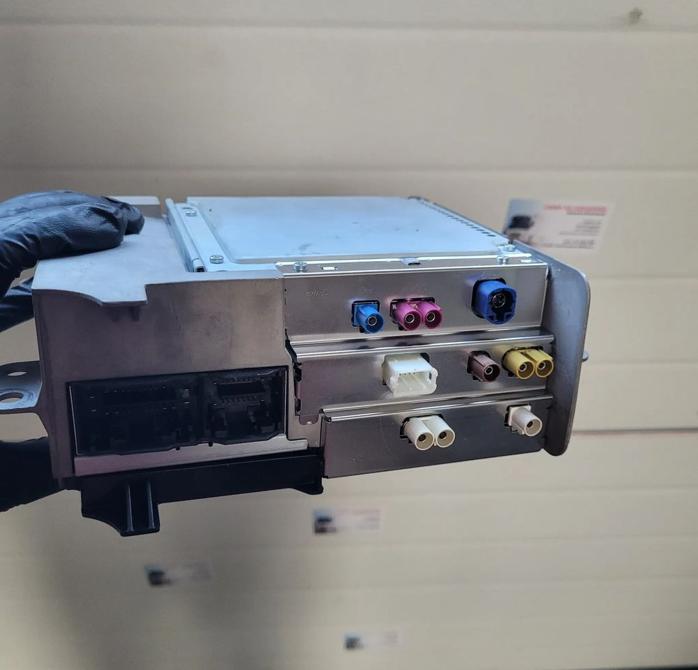 STEROWNIK KOMPUTER MERCEDES A2479007514 - Sistema eléctrico para Camión: foto 3 STEROWNIK KOMPUTER MERCEDES A2479007514 - Sistema eléctrico para Camión: foto 3