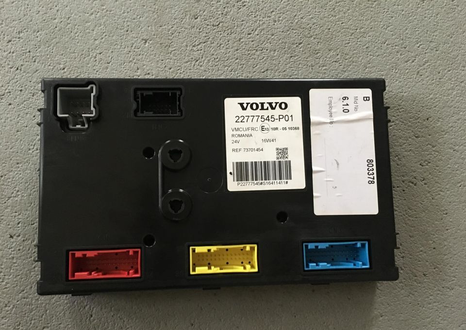 STEROWNIK KOMPUTER VOLVO 73707684 24V VMCU E13 - Unidad de control para Camión: foto 2 STEROWNIK KOMPUTER VOLVO 73707684 24V VMCU E13 - Unidad de control para Camión: foto 2