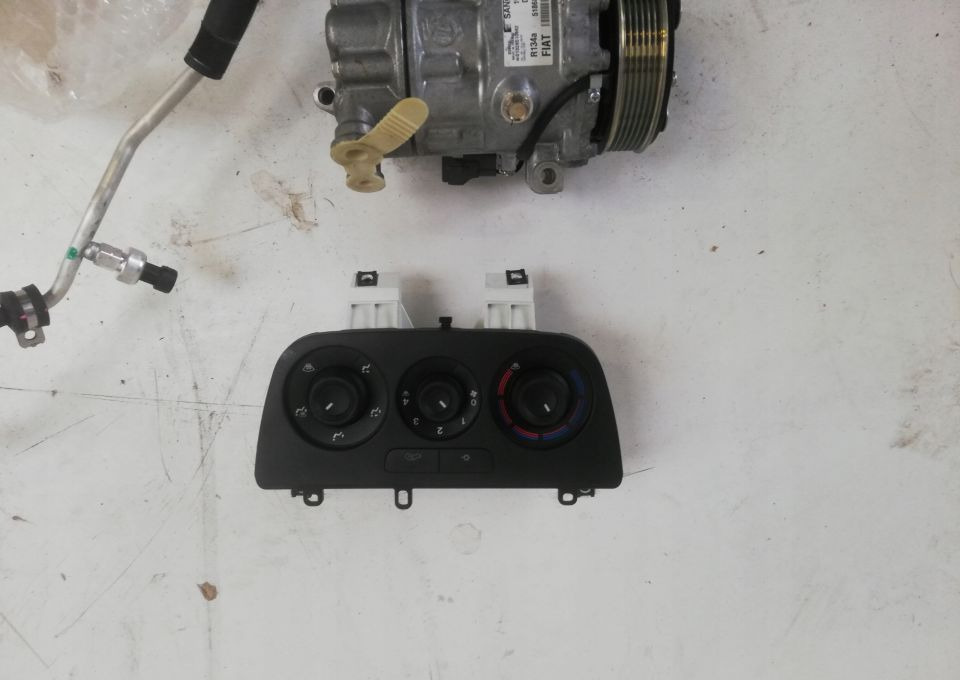 STEROWNIK NAGRZEWNICY FIAT DOBLO, COMBO - Calefacción/ Ventilación para Furgoneta: foto 1 STEROWNIK NAGRZEWNICY FIAT DOBLO, COMBO - Calefacción/ Ventilación para Furgoneta: foto 1