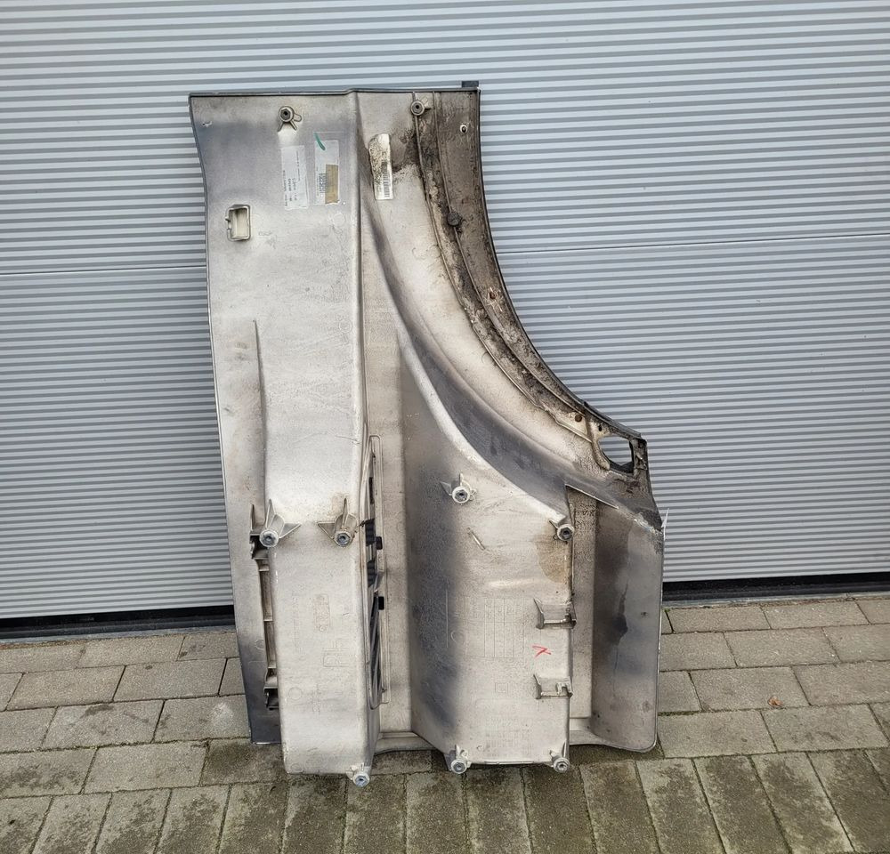 STOPNICA MERCEDES ACTROS MP4 ORYGINAŁ PRAWA CHWALIM116 - Peldaño para Camión: foto 5 STOPNICA MERCEDES ACTROS MP4 ORYGINAŁ PRAWA CHWALIM116 - Peldaño para Camión: foto 5