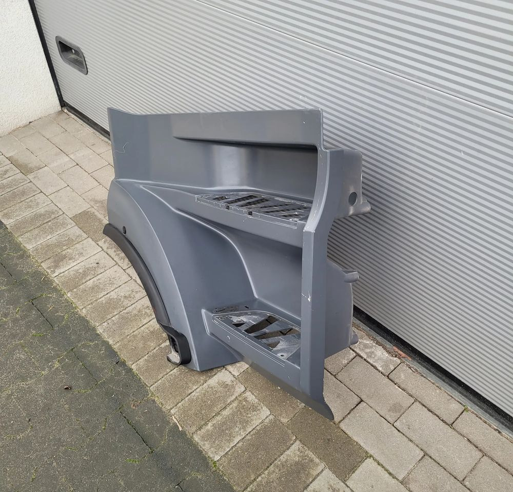 STOPNICA MERCEDES ACTROS MP4 ORYGINAŁ PRAWA CHWALIM116 - Peldaño para Camión: foto 3 STOPNICA MERCEDES ACTROS MP4 ORYGINAŁ PRAWA CHWALIM116 - Peldaño para Camión: foto 3