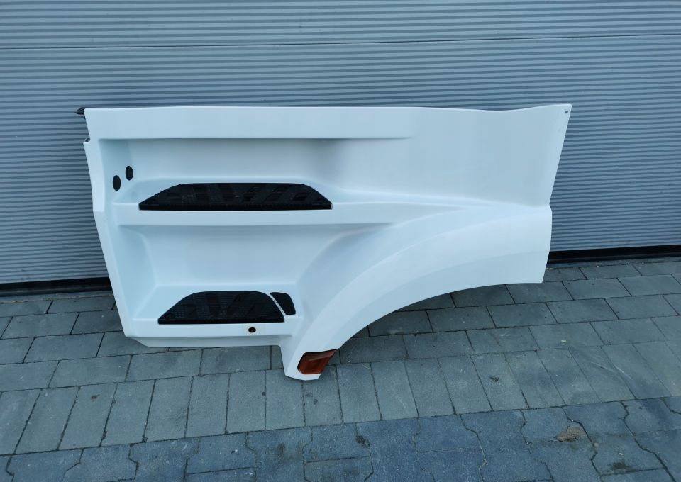 STOPNICA WŁAZ MERCEDES ACTROS MP4 A9606664103 - Peldaño para Camión: foto 1 STOPNICA WŁAZ MERCEDES ACTROS MP4 A9606664103 - Peldaño para Camión: foto 1