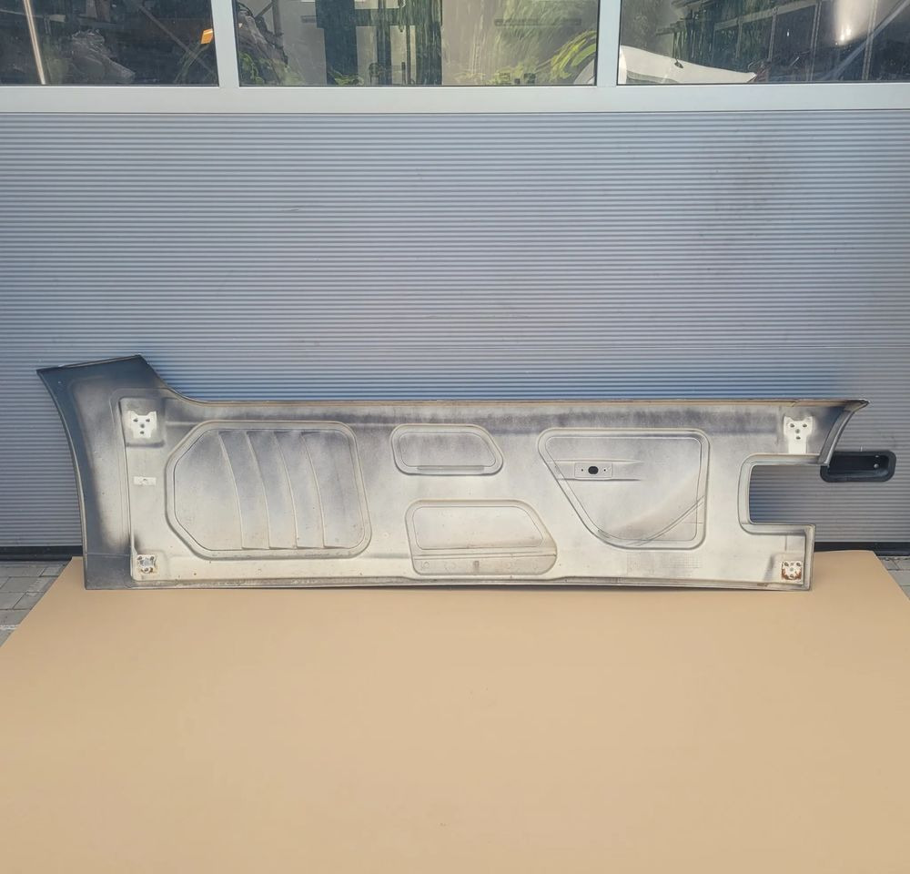 ZABUDOWA MIEDZYOSIOWA MERCEDES ACTROS MP5 RH ORYGINAŁ A9615206223 CHWALIM116 - Carrocería y exterior para Camión: foto 4 ZABUDOWA MIEDZYOSIOWA MERCEDES ACTROS MP5 RH ORYGINAŁ A9615206223 CHWALIM116 - Carrocería y exterior para Camión: foto 4