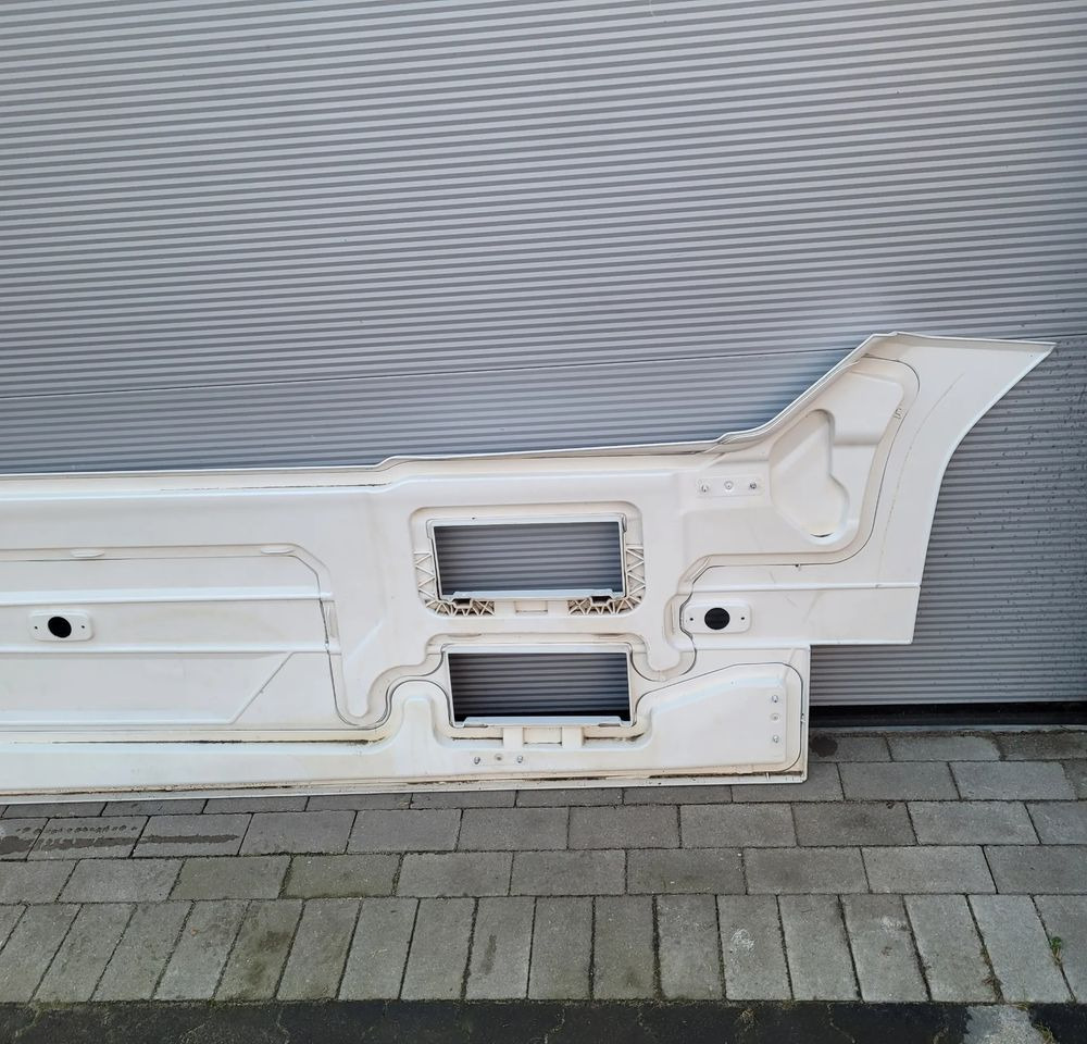 ZABUDOWA MIEDZYOSIOWA SPOJLER DAF XG XG+ 2292740 LH ORYGINAŁ CHWALIM116 - Carrocería y exterior para Camión: foto 5 ZABUDOWA MIEDZYOSIOWA SPOJLER DAF XG XG+ 2292740 LH ORYGINAŁ CHWALIM116 - Carrocería y exterior para Camión: foto 5