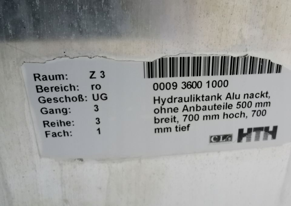 ZBIORNIK OLEJU OLEJOWY HYDRAULIKI - Depósito de combustible: foto 2 ZBIORNIK OLEJU OLEJOWY HYDRAULIKI - Depósito de combustible: foto 2