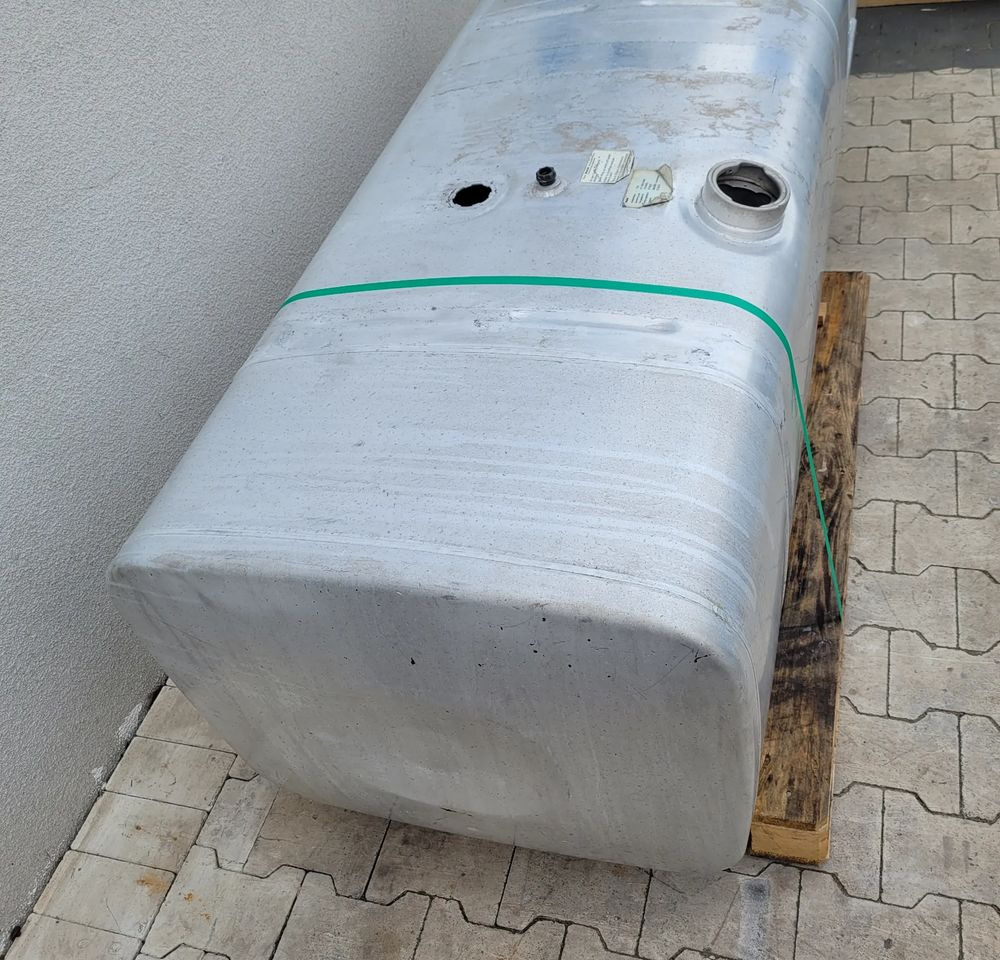 ZBIORNIK PALIWA MAN TGX TGS 200X60X70CM - Procesamiento de combustible: foto 3 ZBIORNIK PALIWA MAN TGX TGS 200X60X70CM - Procesamiento de combustible: foto 3