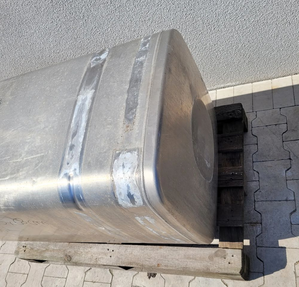 ZBIORNIK PALIWA MAN TGX TGS 490L 130X63X68CM - Procesamiento de combustible: foto 2 ZBIORNIK PALIWA MAN TGX TGS 490L 130X63X68CM - Procesamiento de combustible: foto 2