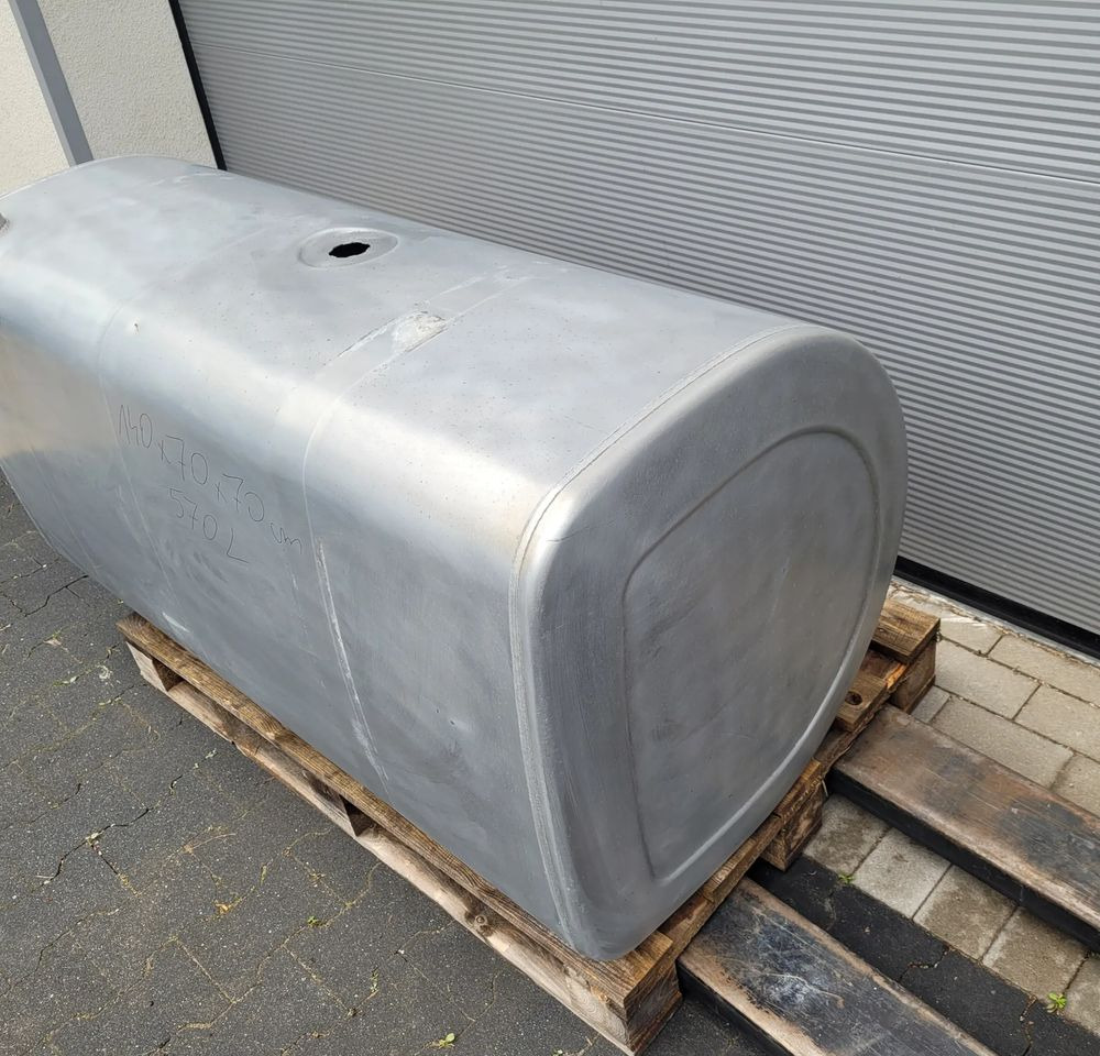 ZBIORNIK PALIWA VOLVO FH4 21516453 570L 140X70X70CM CHWALIM116 - Procesamiento de combustible para Camión: foto 3 ZBIORNIK PALIWA VOLVO FH4 21516453 570L 140X70X70CM CHWALIM116 - Procesamiento de combustible para Camión: foto 3