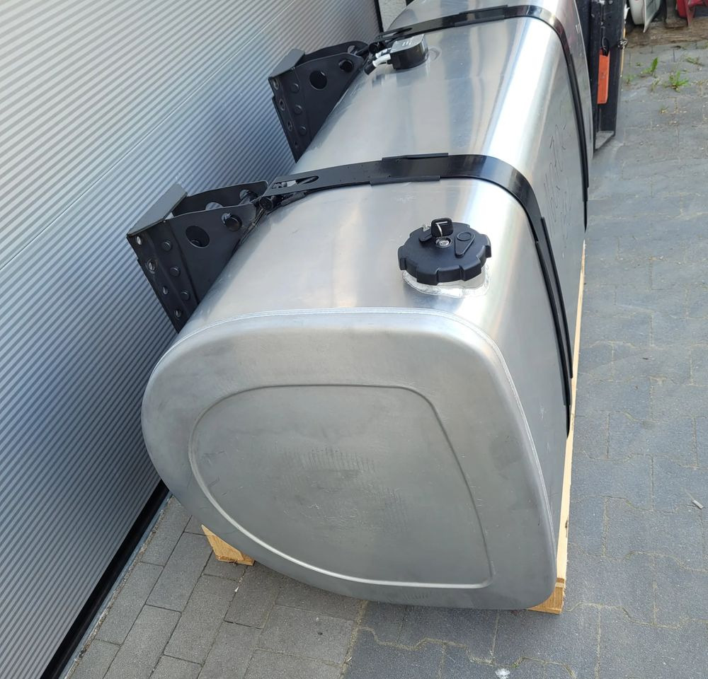 ZBIORNIK PALIWA VOLVO FH4 FH5 215164455 650L 160X70X70CM CHWALIM116 - Procesamiento de combustible para Camión: foto 3 ZBIORNIK PALIWA VOLVO FH4 FH5 215164455 650L 160X70X70CM CHWALIM116 - Procesamiento de combustible para Camión: foto 3