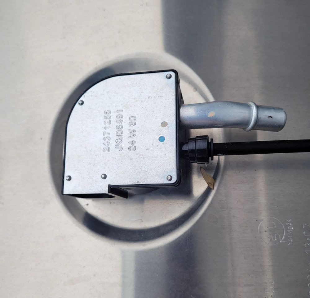 ZBIORNIK PALIWA VOLVO FH4 FH5 GAMA 140X70X70CM 21516453 570L CHWALIM116 - Procesamiento de combustible para Camión: foto 4 ZBIORNIK PALIWA VOLVO FH4 FH5 GAMA 140X70X70CM 21516453 570L CHWALIM116 - Procesamiento de combustible para Camión: foto 4