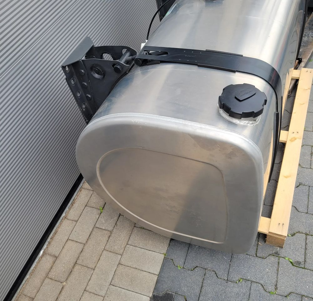 ZBIORNIK PALIWA VOLVO FH4 FH5 GAMA 140X70X70CM 21516453 570L CHWALIM116 - Procesamiento de combustible para Camión: foto 2 ZBIORNIK PALIWA VOLVO FH4 FH5 GAMA 140X70X70CM 21516453 570L CHWALIM116 - Procesamiento de combustible para Camión: foto 2
