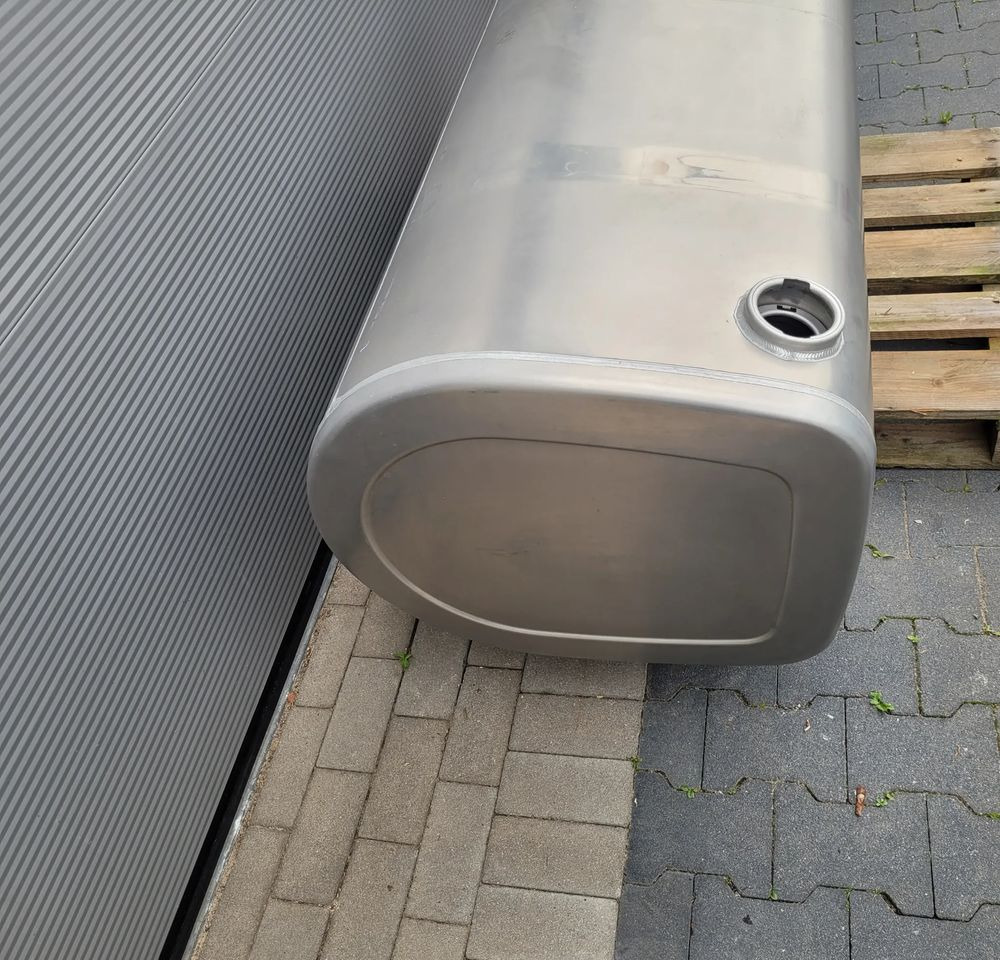 ZBIORNIK PALIWA VOLVO FH4 FH5 GAMA 160x55x68cm 505L 21516480 CHWALIM116 - Procesamiento de combustible para Camión: foto 2 ZBIORNIK PALIWA VOLVO FH4 FH5 GAMA 160x55x68cm 505L 21516480 CHWALIM116 - Procesamiento de combustible para Camión: foto 2