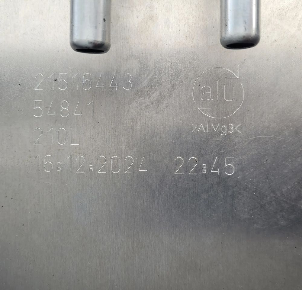 Depósito de combustible para Camión nuevo ZBIORNIK PALIWA VOLVO FH4 FH5 RENAULT 21516443 210L CHWALIM116: foto 6 Depósito de combustible para Camión nuevo ZBIORNIK PALIWA VOLVO FH4 FH5 RENAULT 21516443 210L CHWALIM116: foto 6