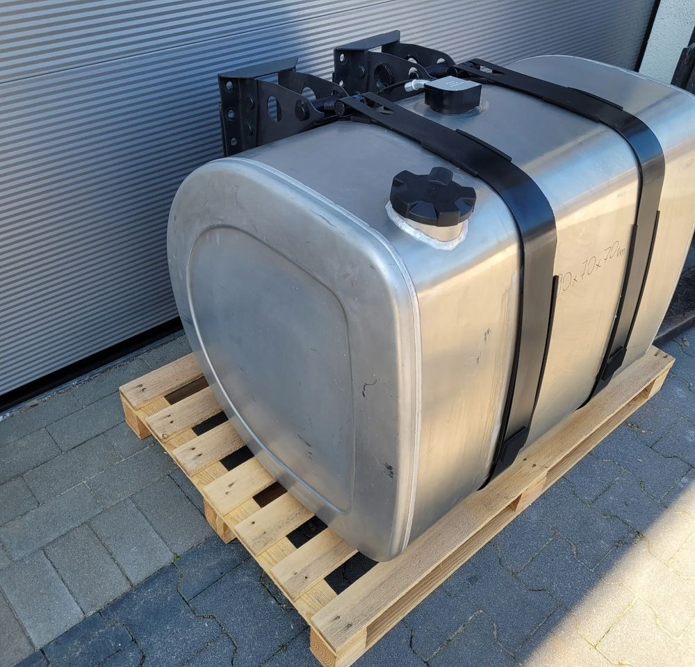 ZBIORNIK PALIWA VOLVO FH4 FH5 RENAULT 90X70X70 CM 365L 21516446 CHWALIM116 - Procesamiento de combustible para Camión: foto 3 ZBIORNIK PALIWA VOLVO FH4 FH5 RENAULT 90X70X70 CM 365L 21516446 CHWALIM116 - Procesamiento de combustible para Camión: foto 3
