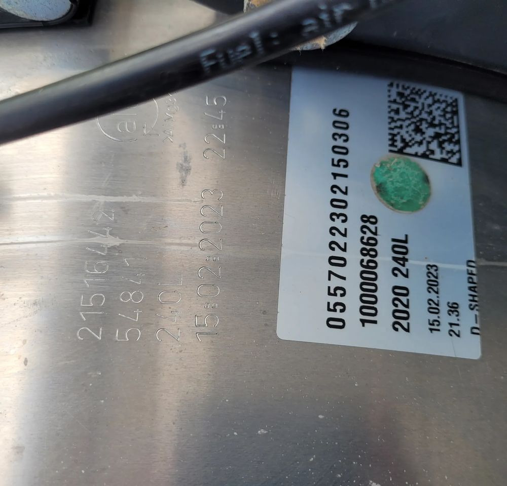 ZBIORNIK PALIWA VOLVO FH4 FM 240L 21516442 60X70X70 CM CHWALIM116 - Procesamiento de combustible para Camión: foto 4 ZBIORNIK PALIWA VOLVO FH4 FM 240L 21516442 60X70X70 CM CHWALIM116 - Procesamiento de combustible para Camión: foto 4