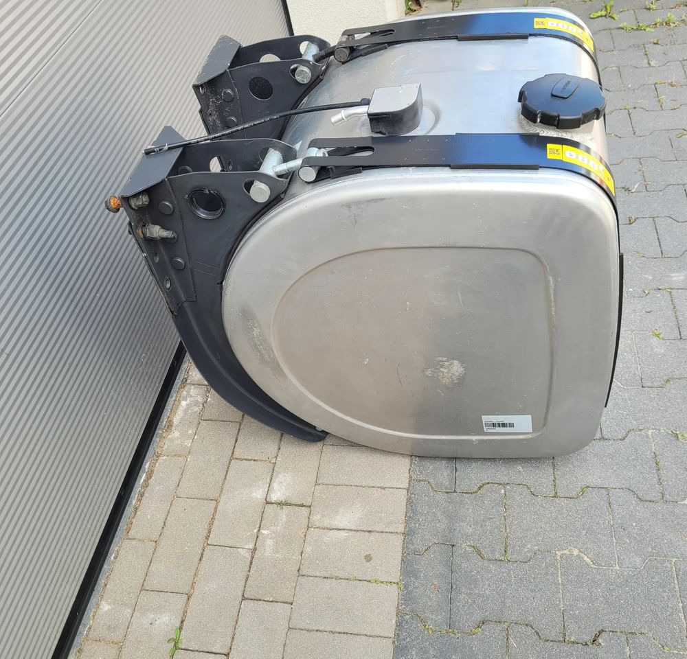 ZBIORNIK PALIWA VOLVO FH4 FM 240L 21516442 60X70X70 CM CHWALIM116 - Procesamiento de combustible para Camión: foto 3 ZBIORNIK PALIWA VOLVO FH4 FM 240L 21516442 60X70X70 CM CHWALIM116 - Procesamiento de combustible para Camión: foto 3