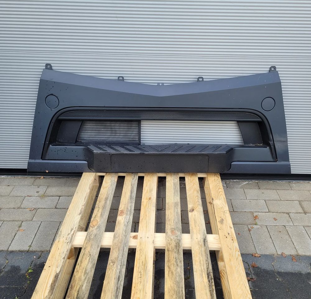 ZDERZAK MERCDESES ACTROS MP4 MP5 ORYGINAŁ CHWALIM116 - Parachoques para Camión: foto 1 ZDERZAK MERCDESES ACTROS MP4 MP5 ORYGINAŁ CHWALIM116 - Parachoques para Camión: foto 1