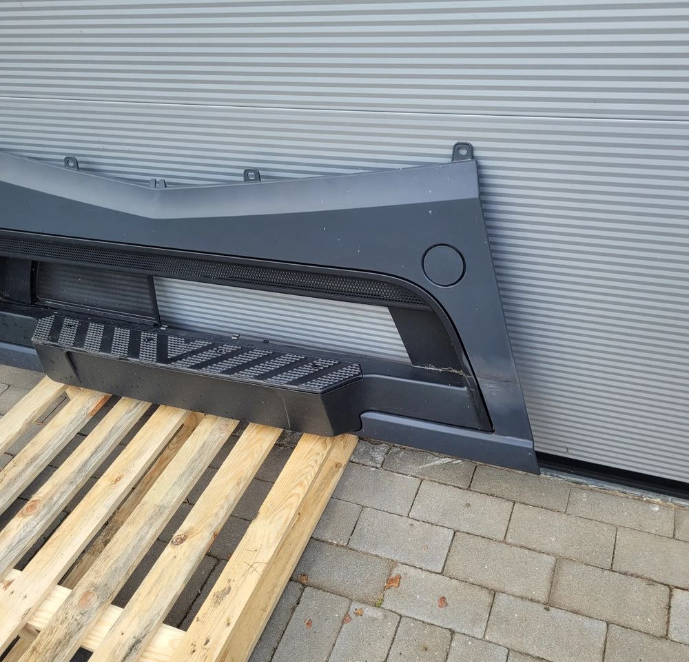 ZDERZAK MERCDESES ACTROS MP4 MP5 ORYGINAŁ CHWALIM116 - Parachoques para Camión: foto 2 ZDERZAK MERCDESES ACTROS MP4 MP5 ORYGINAŁ CHWALIM116 - Parachoques para Camión: foto 2