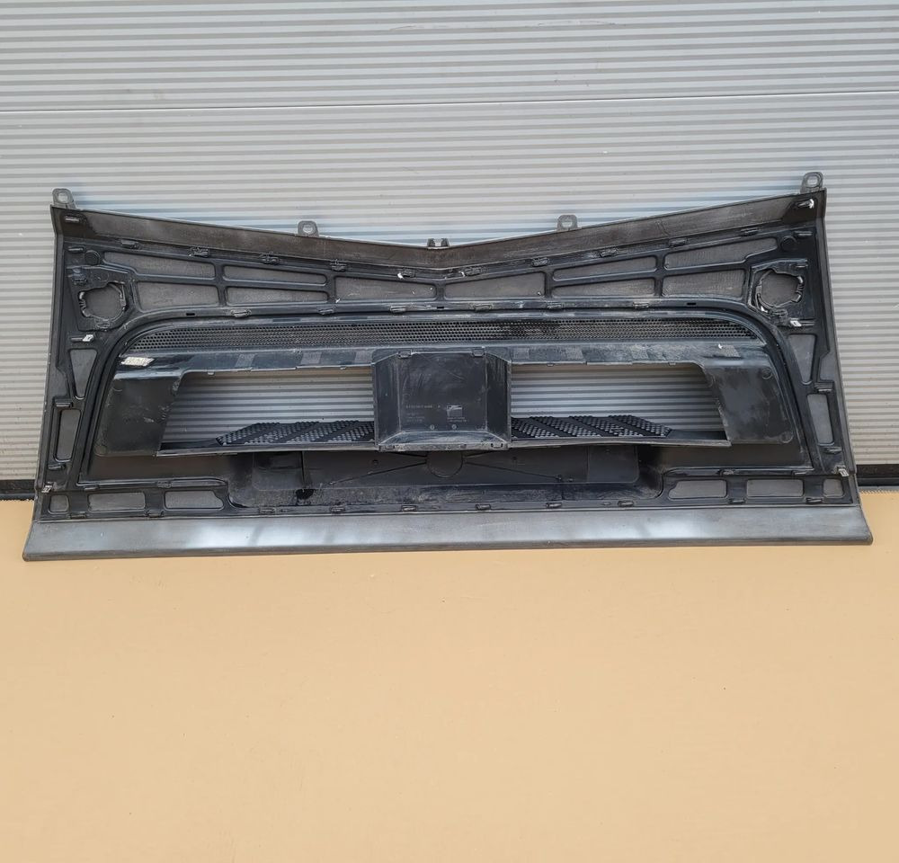 ZDERZAK MERCEDES ACTROS MP4 MP5 ORYGINAŁ A9608856301 CHWALIM116 - Parachoques para Camión: foto 4 ZDERZAK MERCEDES ACTROS MP4 MP5 ORYGINAŁ A9608856301 CHWALIM116 - Parachoques para Camión: foto 4