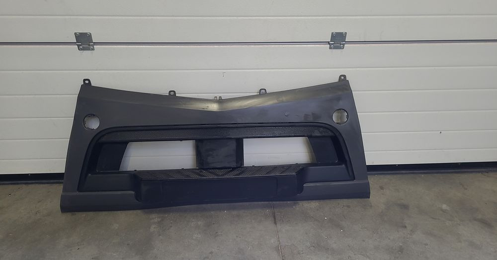 ZDERZAK MERCEDES ACTROS MP4 ORYGINAŁ - Parachoques para Camión: foto 1 ZDERZAK MERCEDES ACTROS MP4 ORYGINAŁ - Parachoques para Camión: foto 1