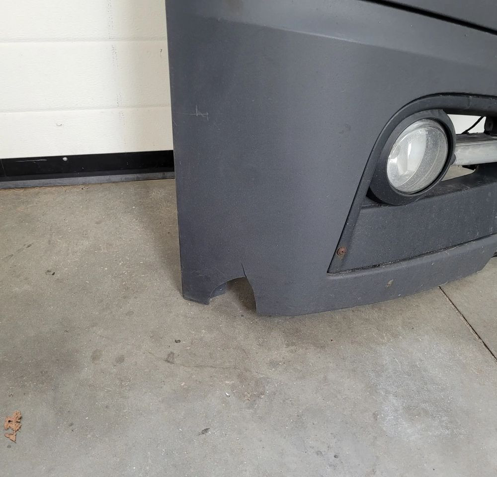 ZDERZAK MERCEDES ACTROS MP4 PRAWY - Parachoques para Camión: foto 2 ZDERZAK MERCEDES ACTROS MP4 PRAWY - Parachoques para Camión: foto 2