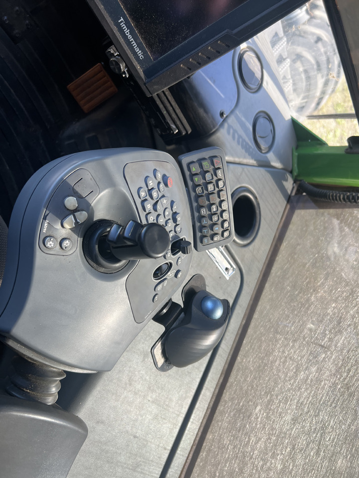 Procesadora forestal JOHN DEERE 1270E: foto 11