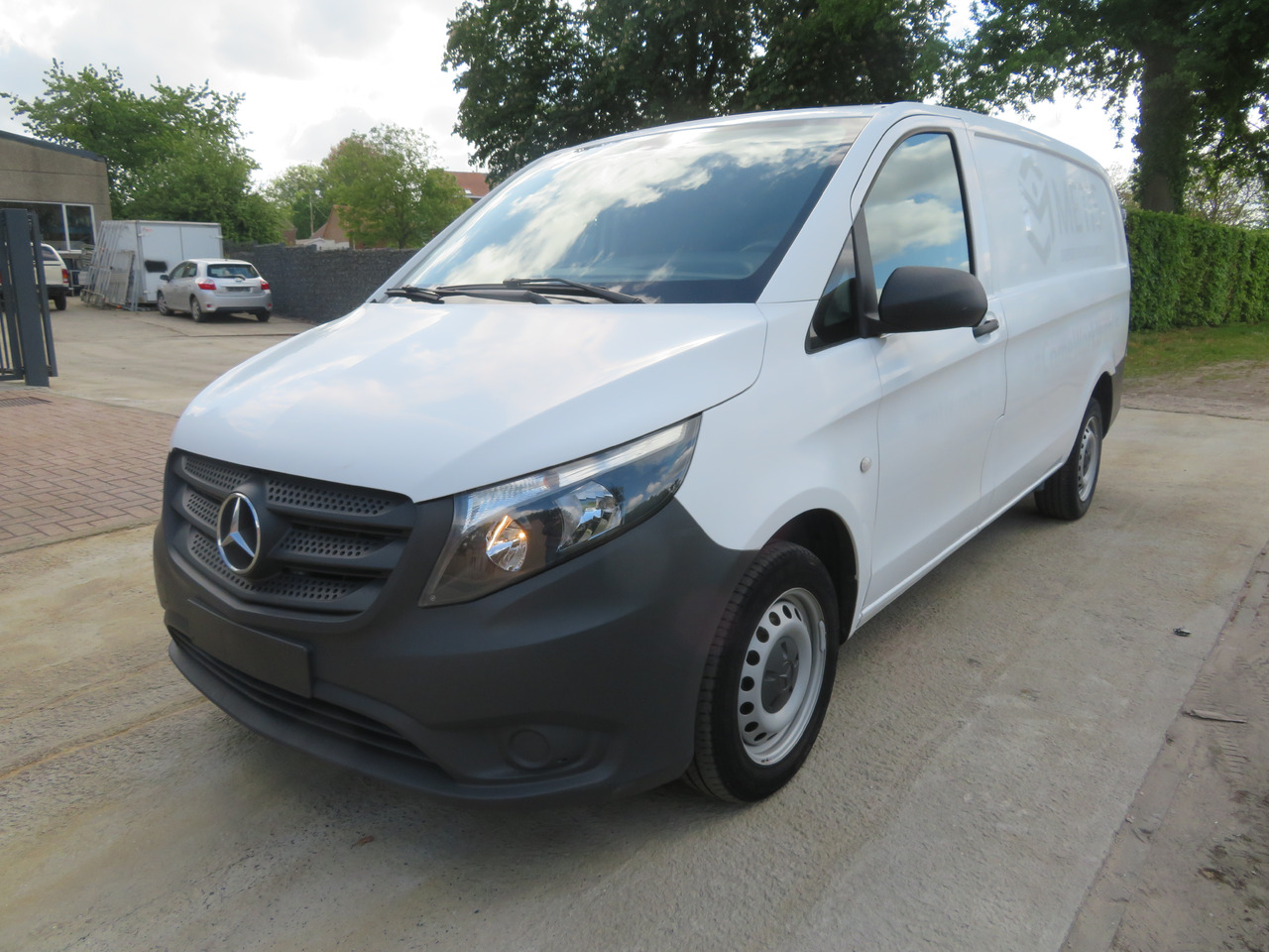 - Furgoneta pequeña: foto 3 - Furgoneta pequeña: foto 3