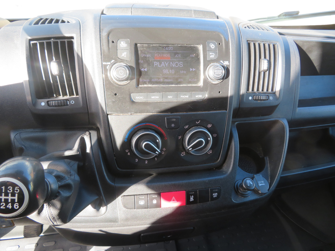 Furgoneta pequeña Citroën Jumpy 2.2 blueHDI L2H2: foto 13
