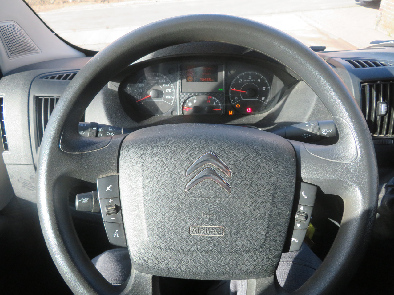 Furgoneta pequeña Citroën Jumpy 2.2 blueHDI L2H2: foto 15