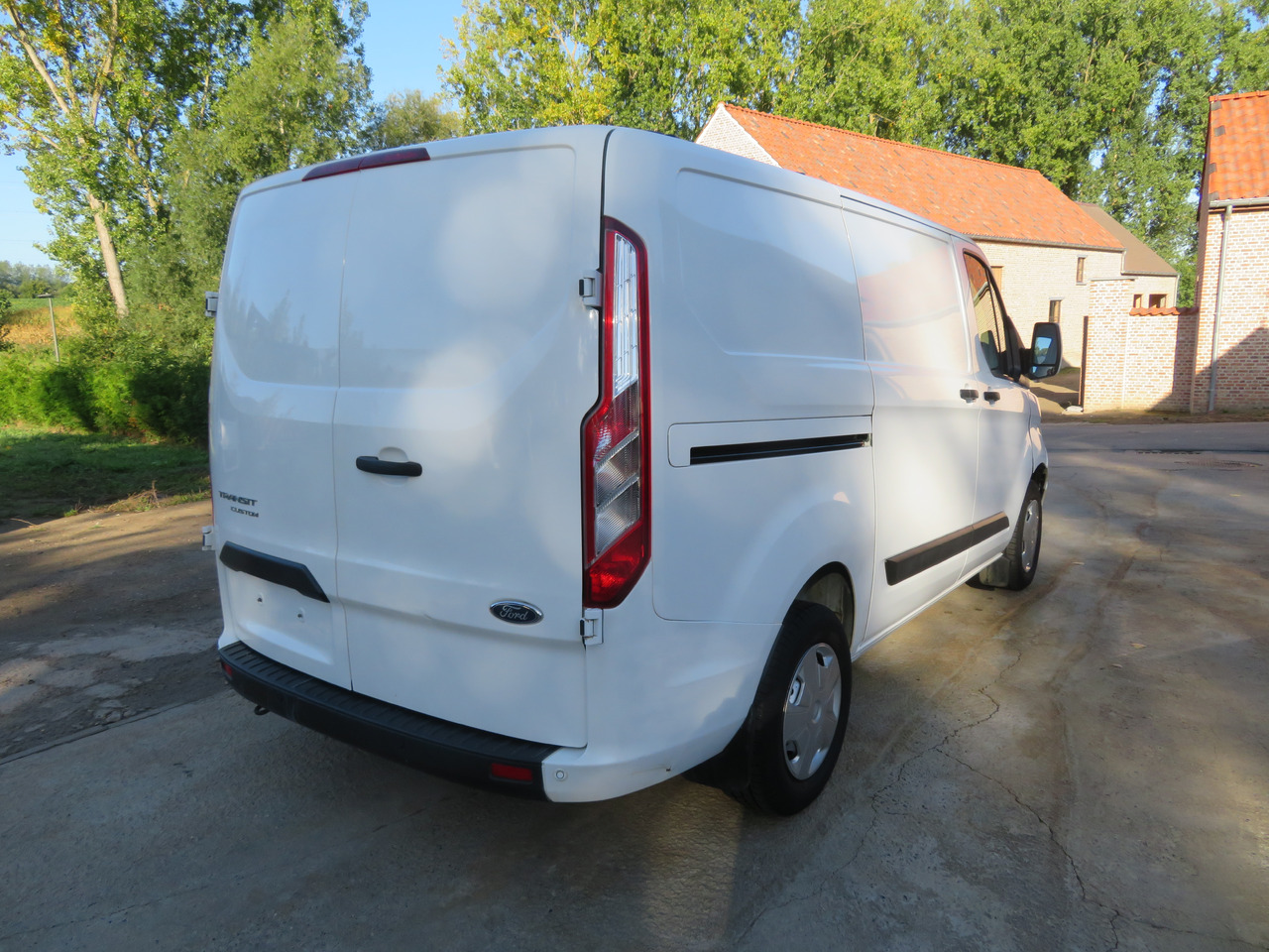 Furgoneta pequeña Ford Transit Custom 2.0 Trend: foto 7