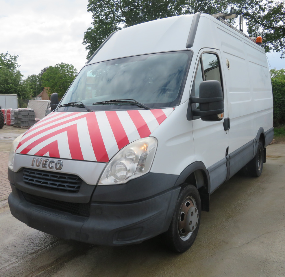 Iveco Daily 50C15 - Furgón: foto 4 Iveco Daily 50C15 - Furgón: foto 4