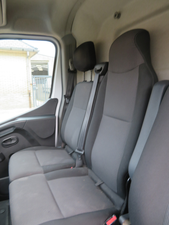 Furgón Renault Master 2.3dci - L2H2: foto 12