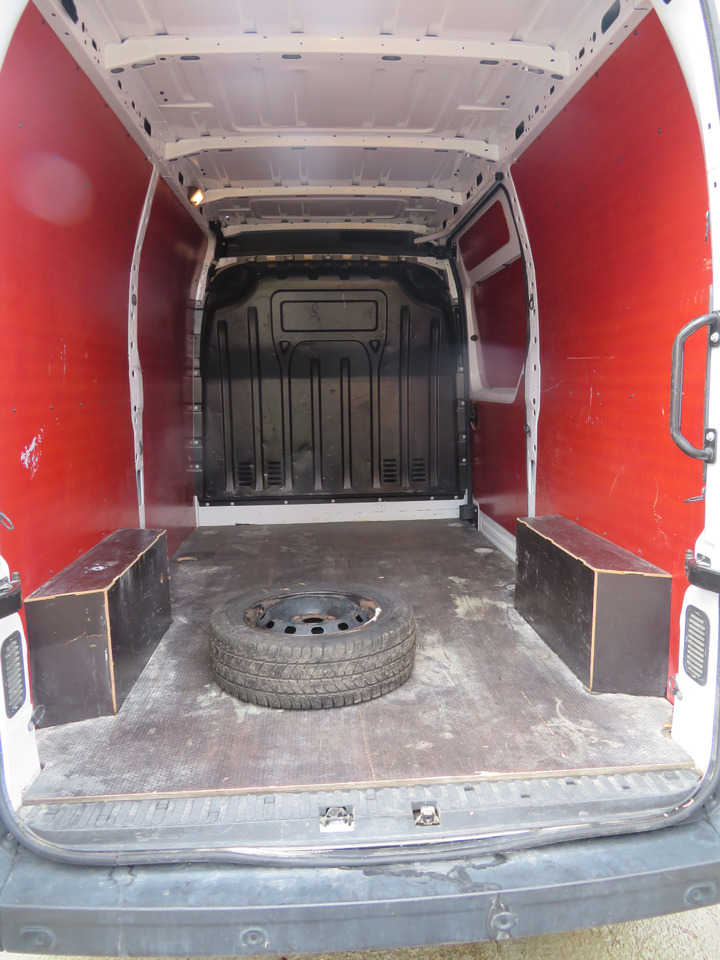 Furgón Renault Master 2.3dci - L2H2: foto 9