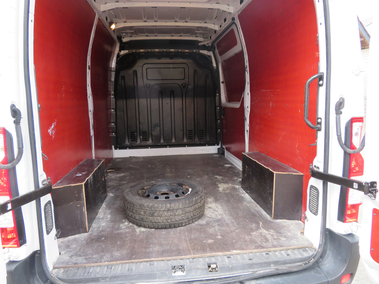 Furgón Renault Master 2.3dci - L2H2: foto 10