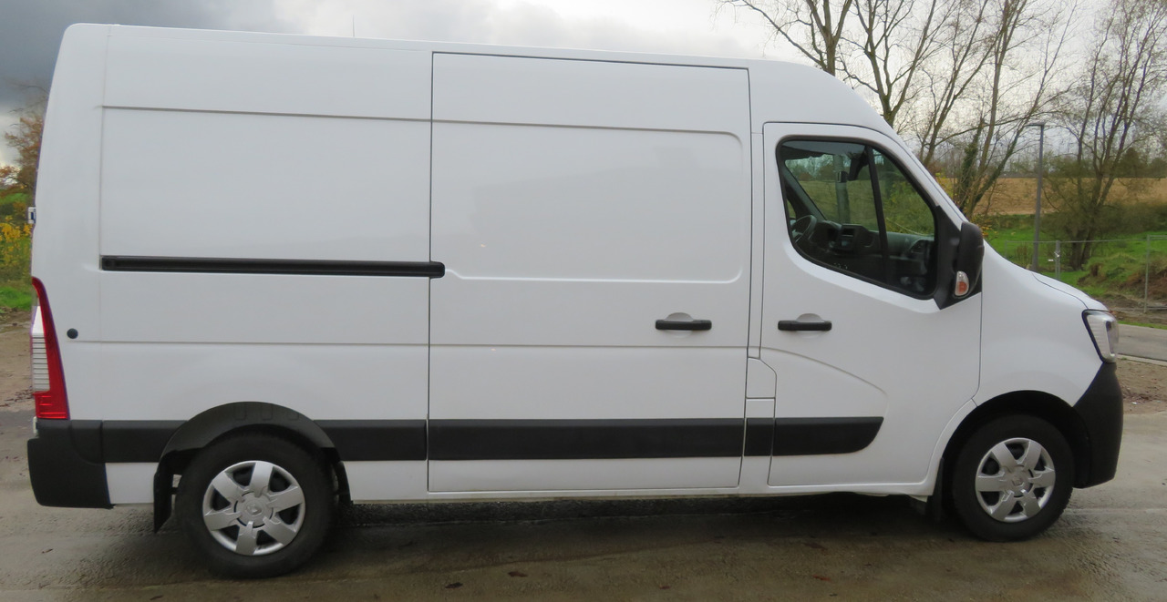 Furgón Renault Master 2.3dci - L2H2: foto 8
