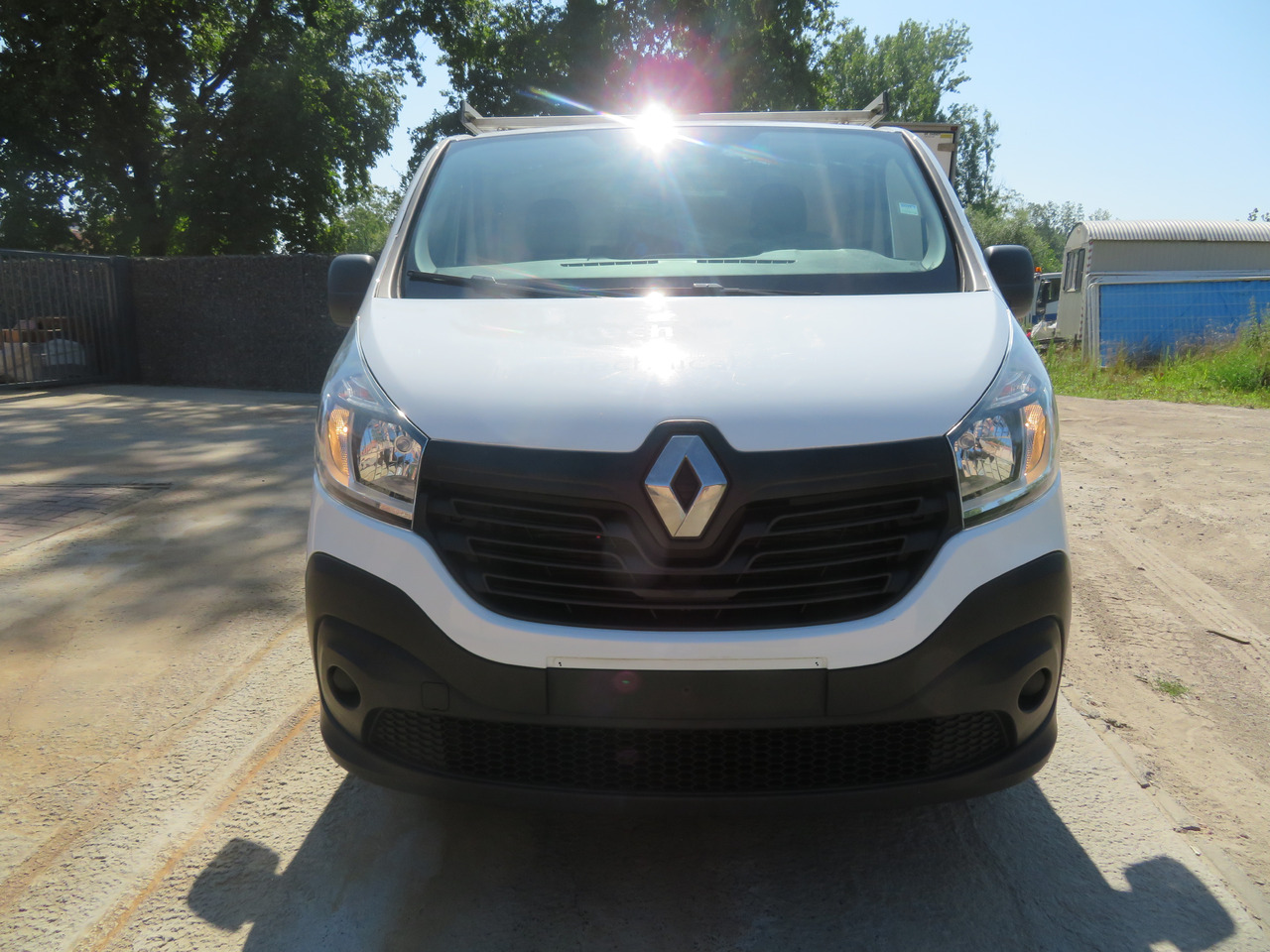 Renault Trafic 1.6dCi Grand Confort - L2H1 - Furgoneta pequeña: foto 2 Renault Trafic 1.6dCi Grand Confort - L2H1 - Furgoneta pequeña: foto 2