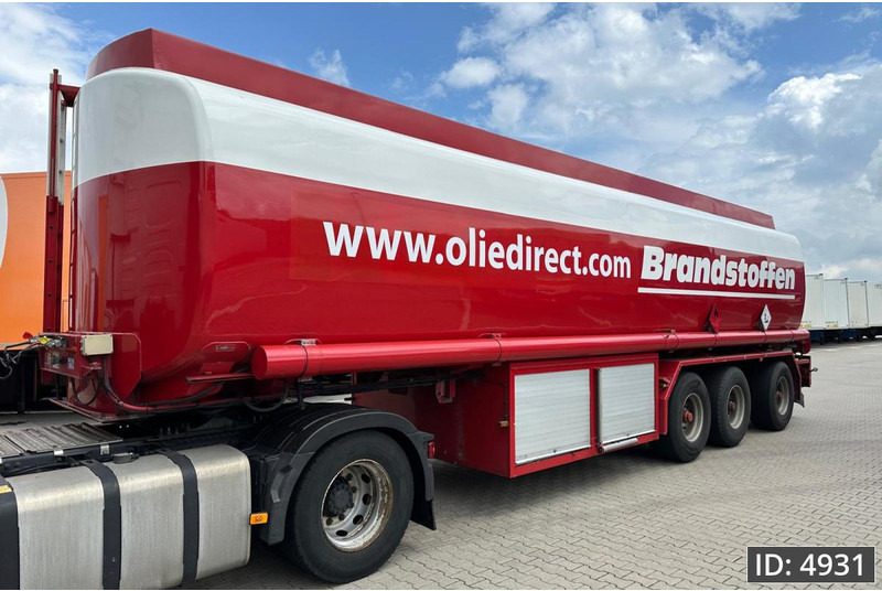Burg BPO 16-28 / Fuel tanker / 47400L / 5 Comp / ADR, ADR - Semirremolque cisterna: foto 1 Burg BPO 16-28 / Fuel tanker / 47400L / 5 Comp / ADR, ADR - Semirremolque cisterna: foto 1