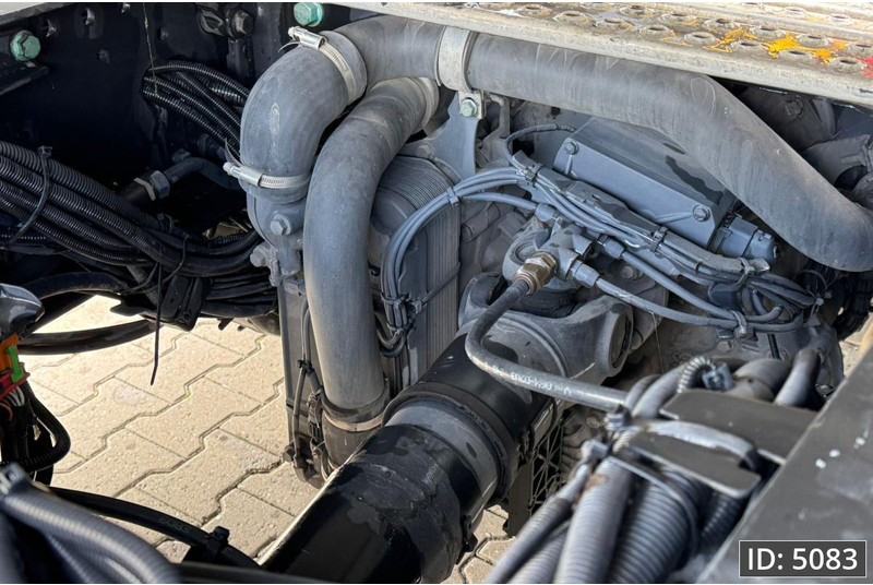 MAN TGX 18.500 XLX, Euro 6, / Retarder / 2 Tanks, Intarder - Cabeza tractora: foto 5 MAN TGX 18.500 XLX, Euro 6, / Retarder / 2 Tanks, Intarder - Cabeza tractora: foto 5