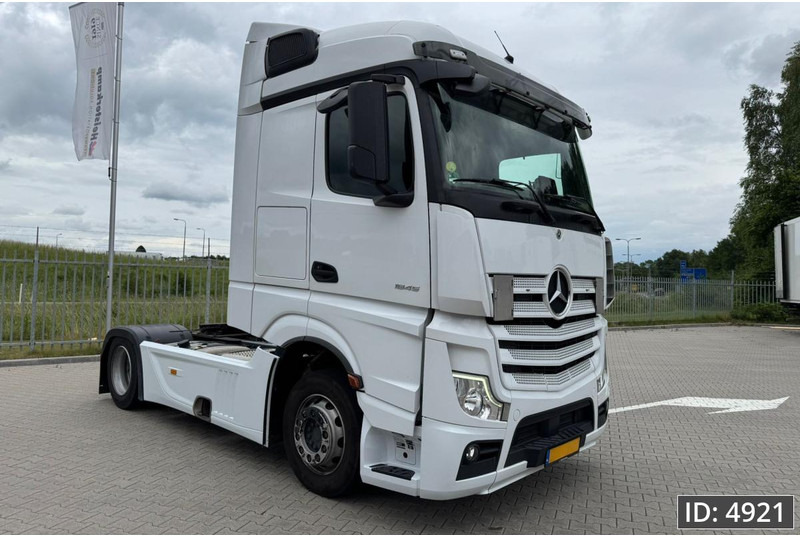 Mercedes-Benz Actros 1845 StreamSpace, Euro 6, / 2x Tank / More units available - Cabeza tractora: foto 4 Mercedes-Benz Actros 1845 StreamSpace, Euro 6, / 2x Tank / More units available - Cabeza tractora: foto 4