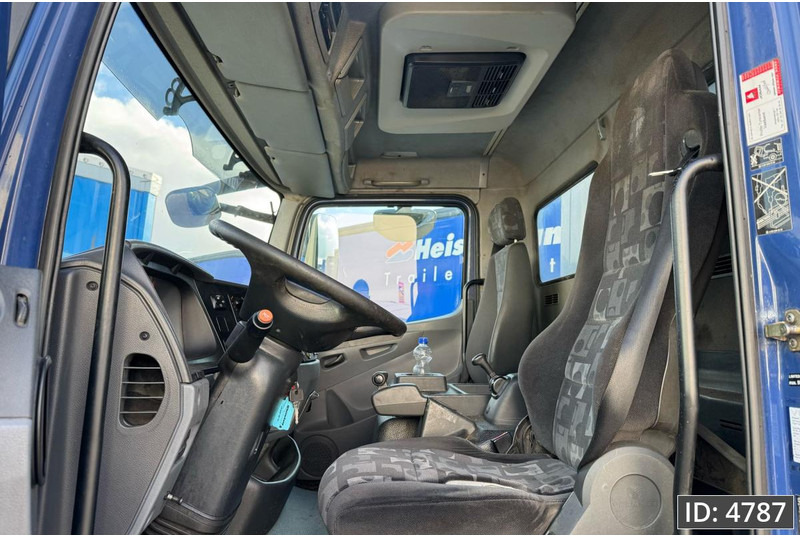 Leasing de Mercedes-Benz Atego 816 Day Cab, Euro 5, BDF / EPS automatic / standklima / Hydraulic system Mercedes-Benz Atego 816 Day Cab, Euro 5, BDF / EPS automatic / standklima / Hydraulic system: foto 7