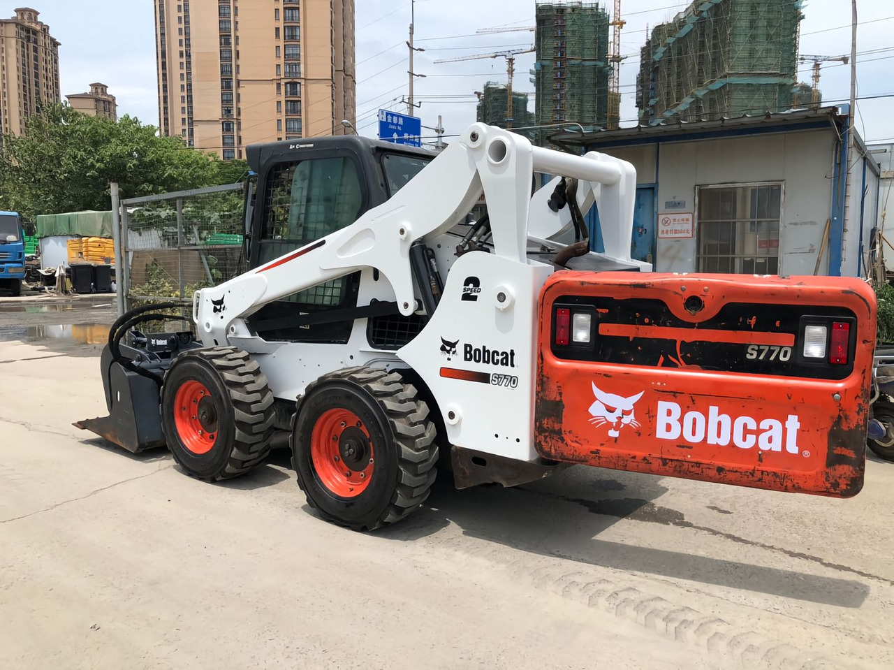 BOBCAT Skid Steer Loader S770 Click for Discount - Minicargadora: foto 1 BOBCAT Skid Steer Loader S770 Click for Discount - Minicargadora: foto 1