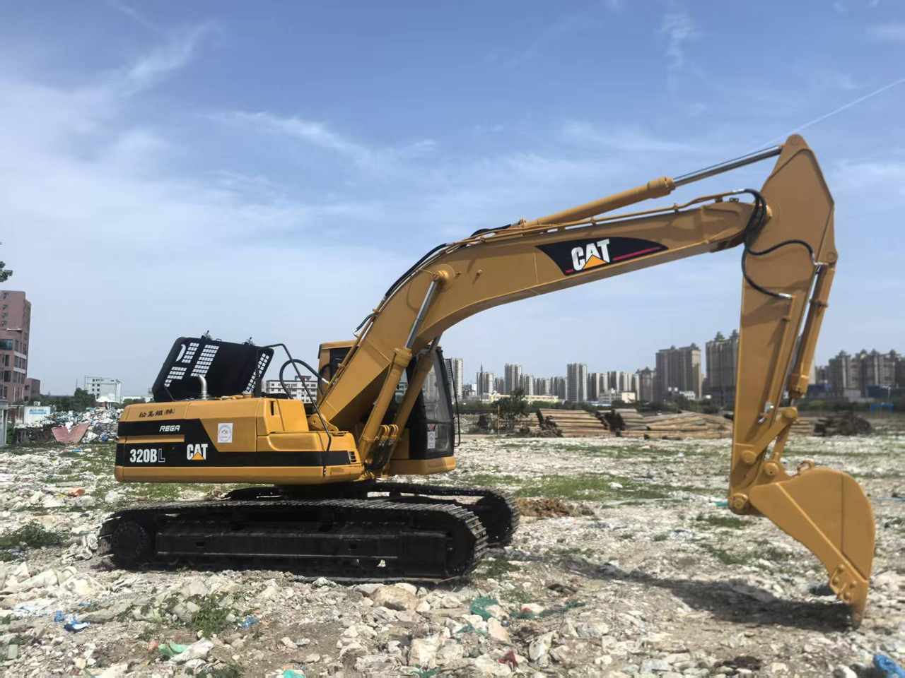 CAT 320BL - Excavadora de cadenas: foto 4 CAT 320BL - Excavadora de cadenas: foto 4