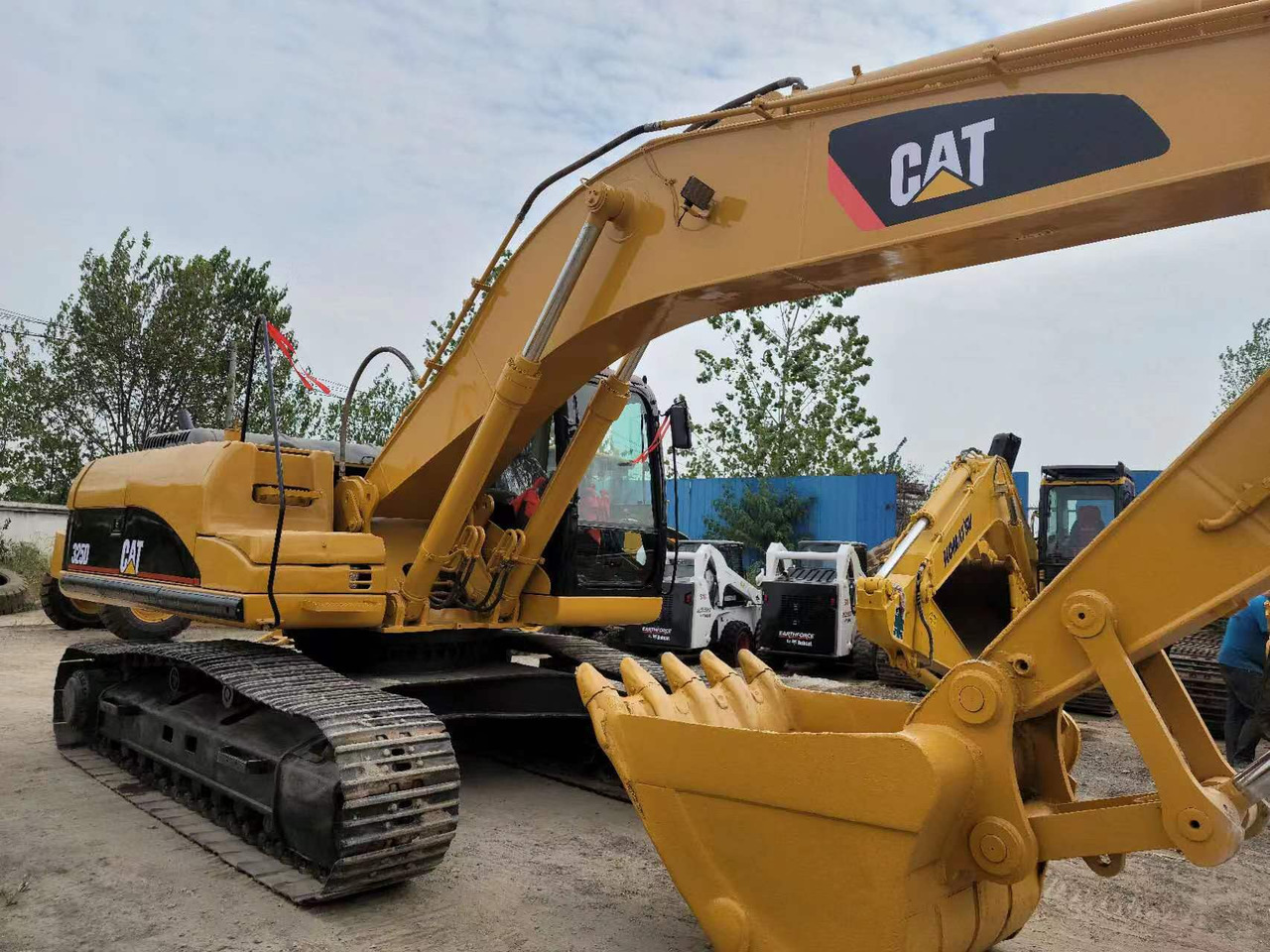 CATERPILLAR 325D - Excavadora de cadenas: foto 1 CATERPILLAR 325D - Excavadora de cadenas: foto 1