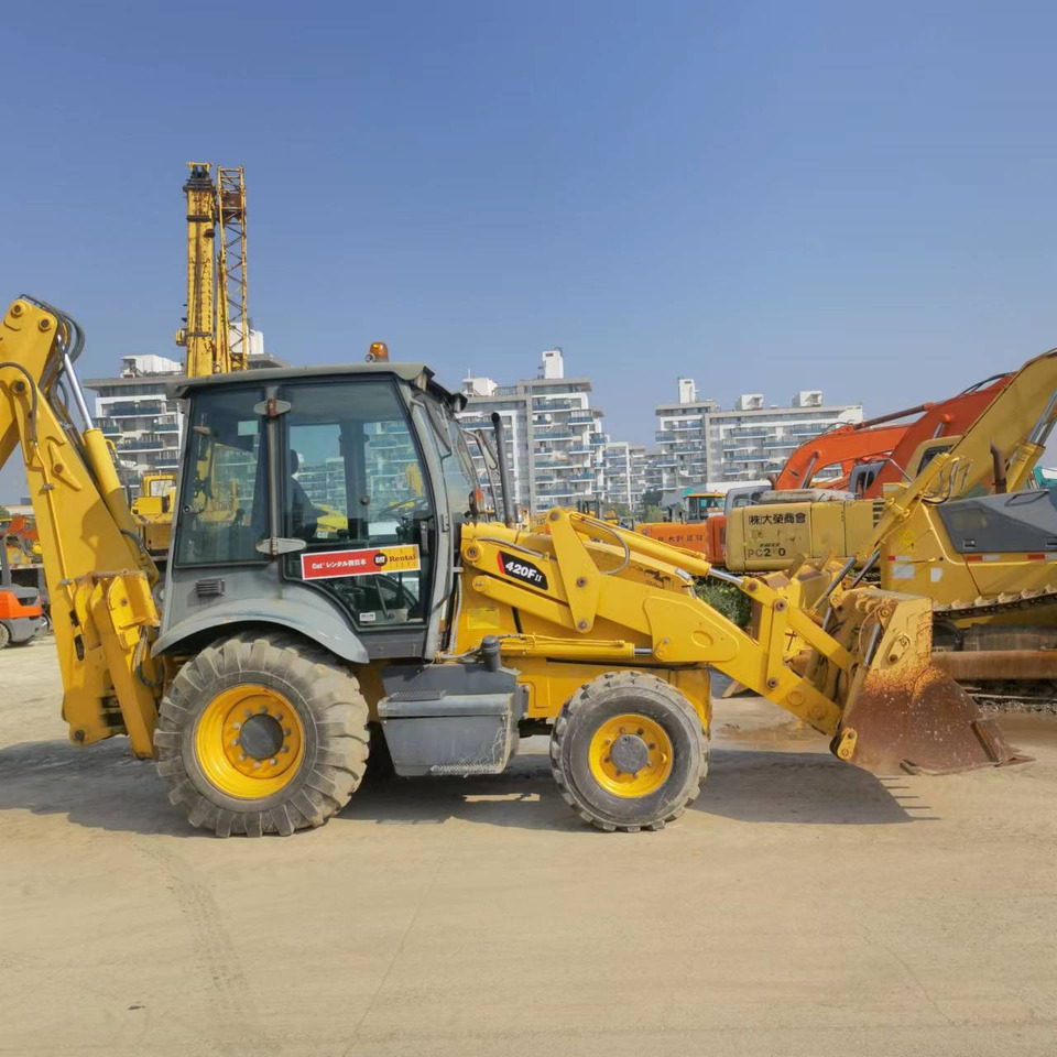 CATERPILLAR 420F - Retroexcavadora: foto 1 CATERPILLAR 420F - Retroexcavadora: foto 1